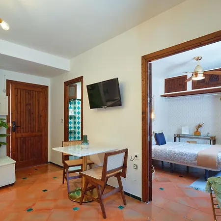 Anali - Hostatel Apartment Granada Exterior photo