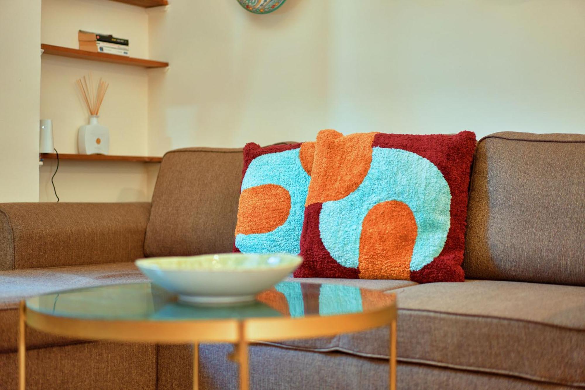Anali - Hostatel Apartment Granada