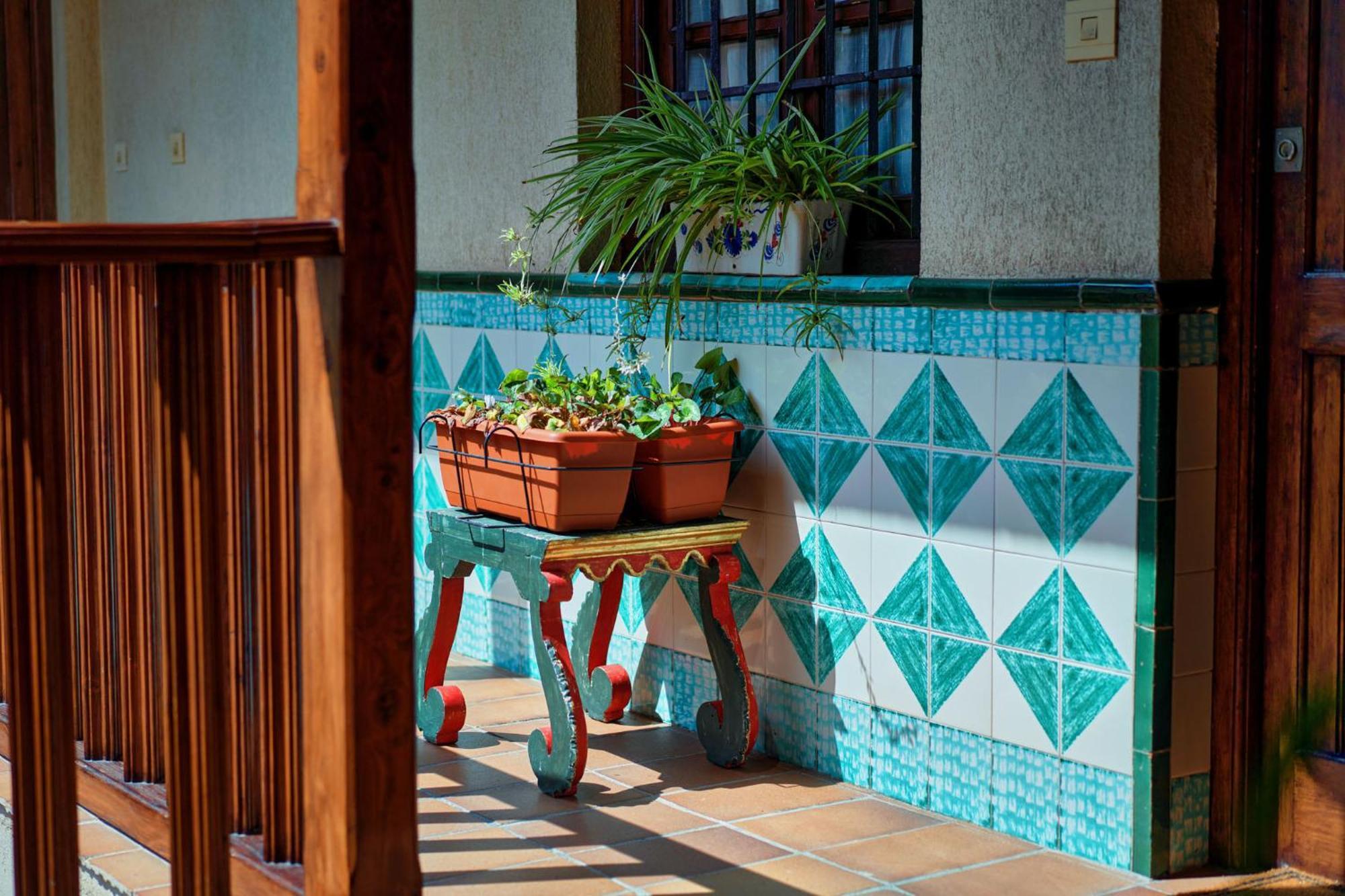 Anali - Hostatel Apartment Granada